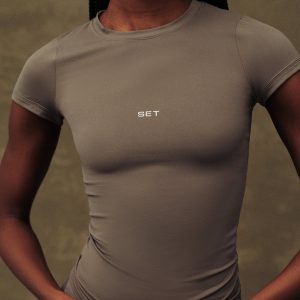 BREATHE TEE - GRAIN